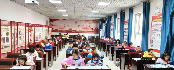 疏勒县疏勒镇八盘水磨小学户外活动场地