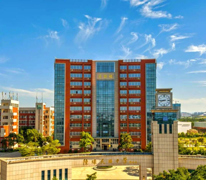 福建晋江陈埭民族中学