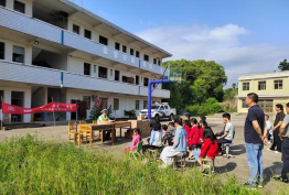 阳新县排市镇初级中学