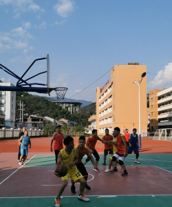 榔坪镇中心学校