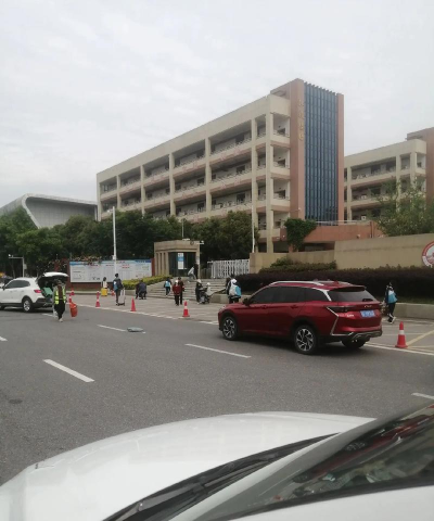 襄樊市第三十三中学