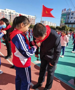 白塔区工农小学