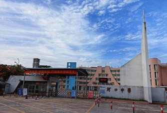 张河口中学户外活动场地