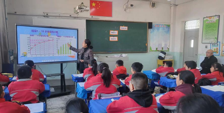 太原市尖草坪区柏板乡镇城中心校