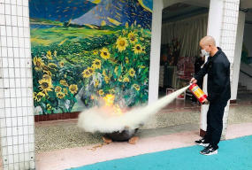 平湖市百花艺术幼儿园户外活动场地