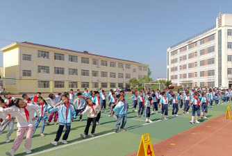 涿鹿县涿鹿镇第二小学户外活动场地