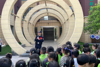 临安市清凉峰镇颊口中心幼儿园户外活动场地