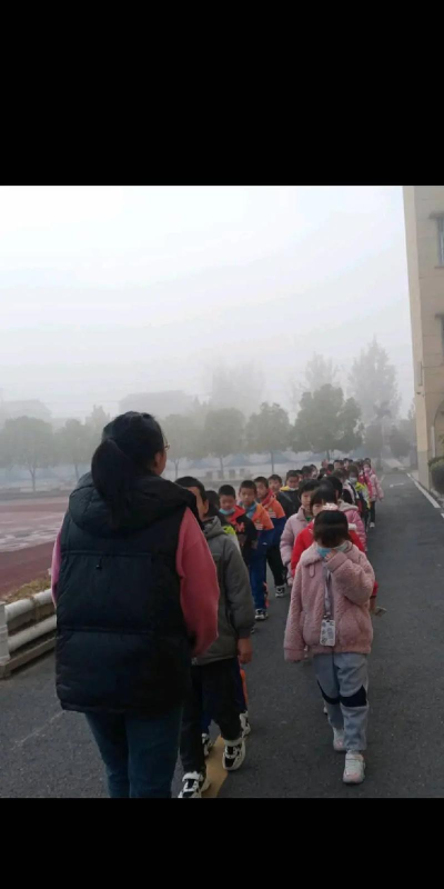 天津市宝坻区史各庄镇尚庄中心小学户外活动场地