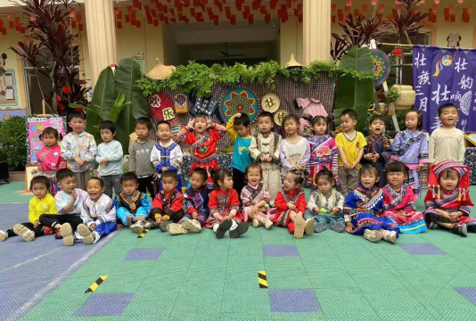 苏尼特左旗贝勒镇第一民族幼儿园户外活动场地