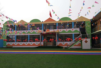 天津市西青区金色童年幼儿园户外活动场地