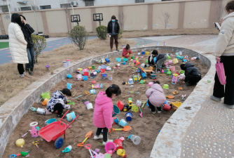 正定县南岗镇北早现幼儿园户外活动场地