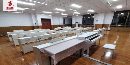 北京市昌平区北七家镇八仙庄村幼儿园户外活动场地