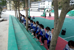 从江县往洞中学