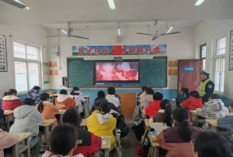 津市市灵泉乡中心小学