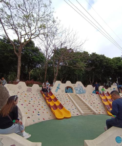 广州市白云区萝岗镇岗头元幼儿园户外活动场地