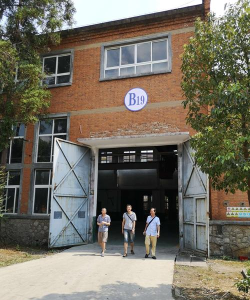 天拖厂子弟学校户外活动场地