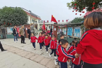 大林村冲旁幼班户外活动场地