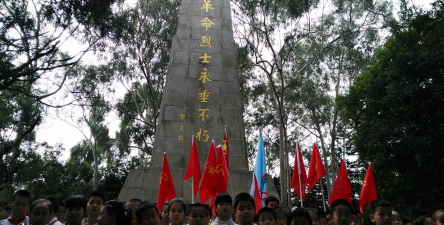 东莞凤岗侨诚学校户外活动场地