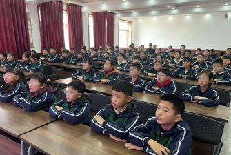 平泉县七沟镇凤凰岭中学