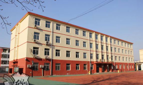 北京昌平区前锋学校