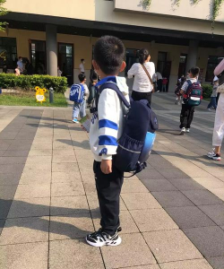澄海市隆都镇鹊巷幼儿园