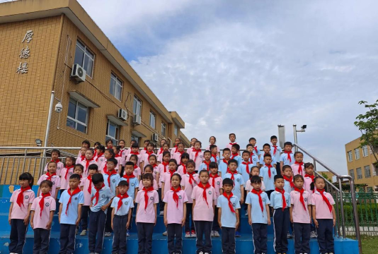 开平市水口镇红花小学户外活动场地