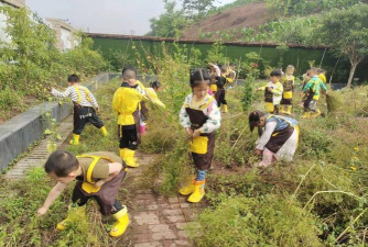 永川市松溉镇幼儿园户外活动场地