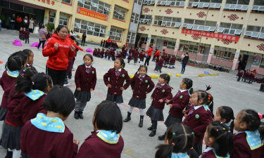 小金县机关幼儿园户外活动场地