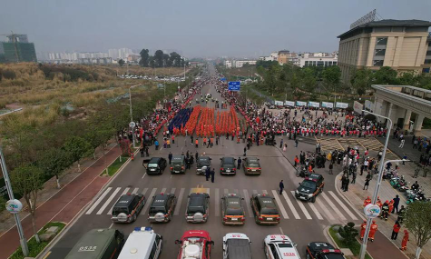 云南省玉溪卫生学校户外活动场地