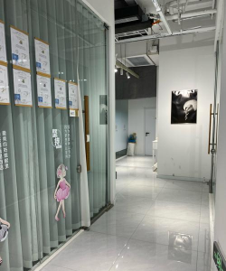 丹阳市小木马艺术培训有限公司