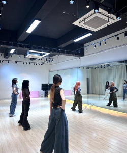 定边县白泥井镇小辣椒舞蹈培训中心