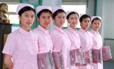 大连铁路卫生学校阅读区