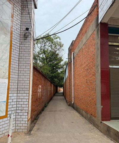 武定县石腊它中学阅读区