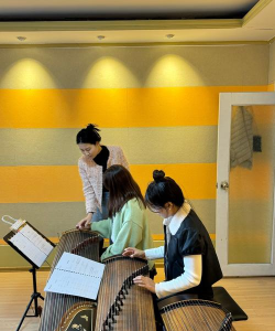 梅河口市灵韵古筝培训学校有限公司阅读区