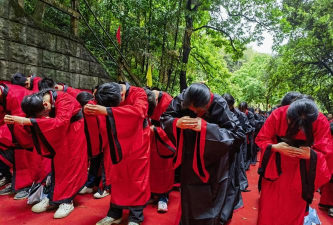 敖汉旗四道湾子镇四德堂中心中学