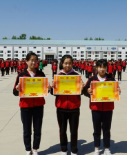 吉尔嘎朗中学阅读区