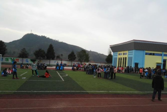 金堂县官仓镇初级中学阅读区