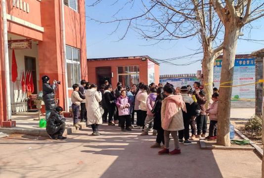 郸城县城关镇向阳小学阅读区