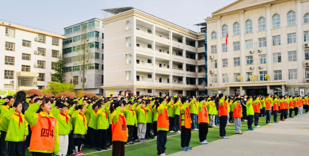 鹿邑县城关镇第一小学阅读区