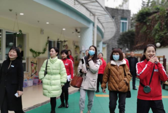 泸州市龙马潭区上庄村幼儿园阅读区