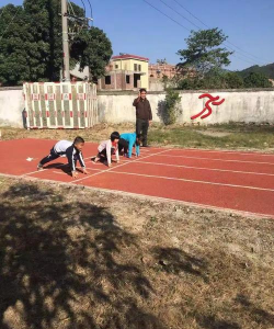 博罗县平安中心小学