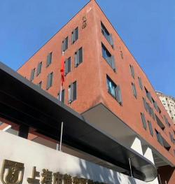 上海市教科院附中分校阅读区