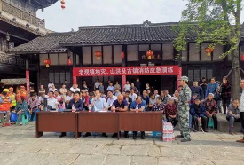 阆中市解元乡中心学校阅读区