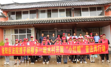 隆阳区杨柳乡中心学校阅读区