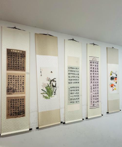 镶黄旗神墨书画文化艺术有限公司阅读区