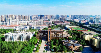 石化第四中学阅读区