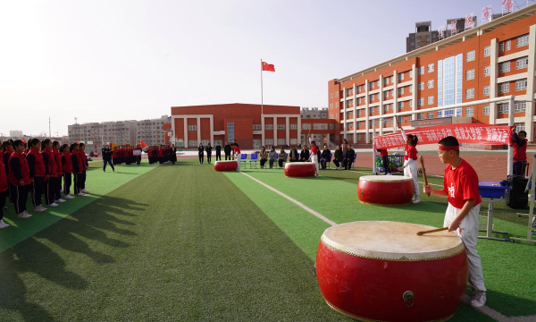 佳木斯市第八中学阅读区