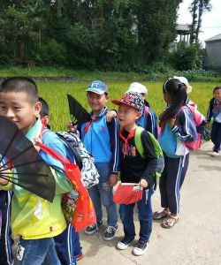 腾冲县腾越镇寸家寨完小阅读区