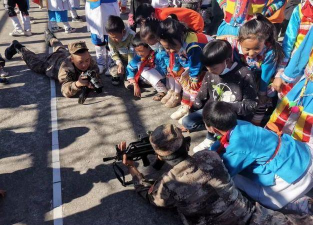 腾冲县腾越镇云山完小阅读区