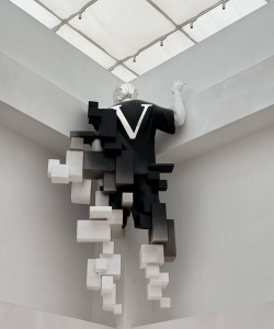 镇江粉红轰炸艺术培训有限公司